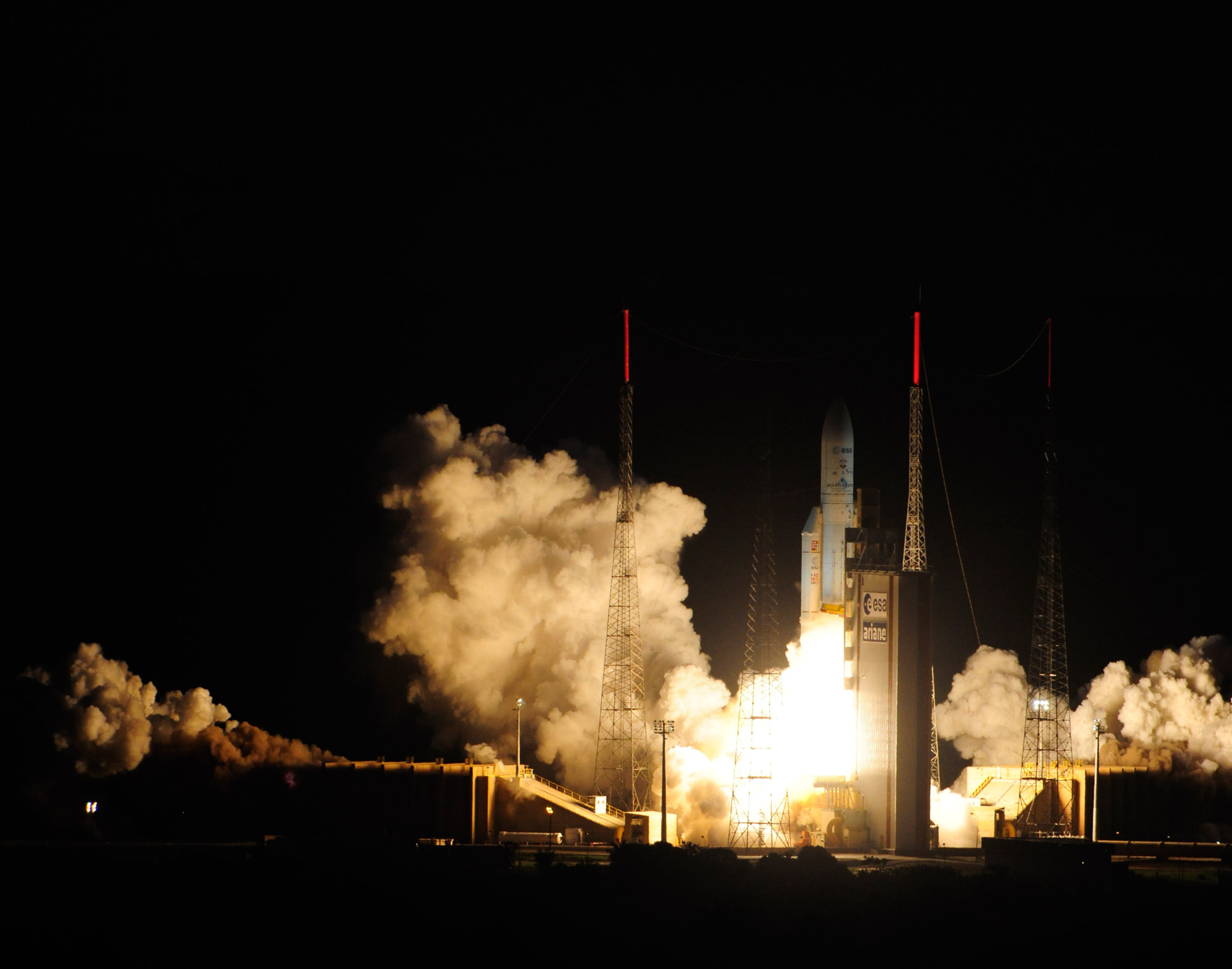 Décollage de l'ATV-4 Albert Einstein. Ce tir était le 69e lancement d'une Ariane 5, toutes versions confondues, et le deuxième lancement de l’année 2013. © S. Corvaja, Esa
