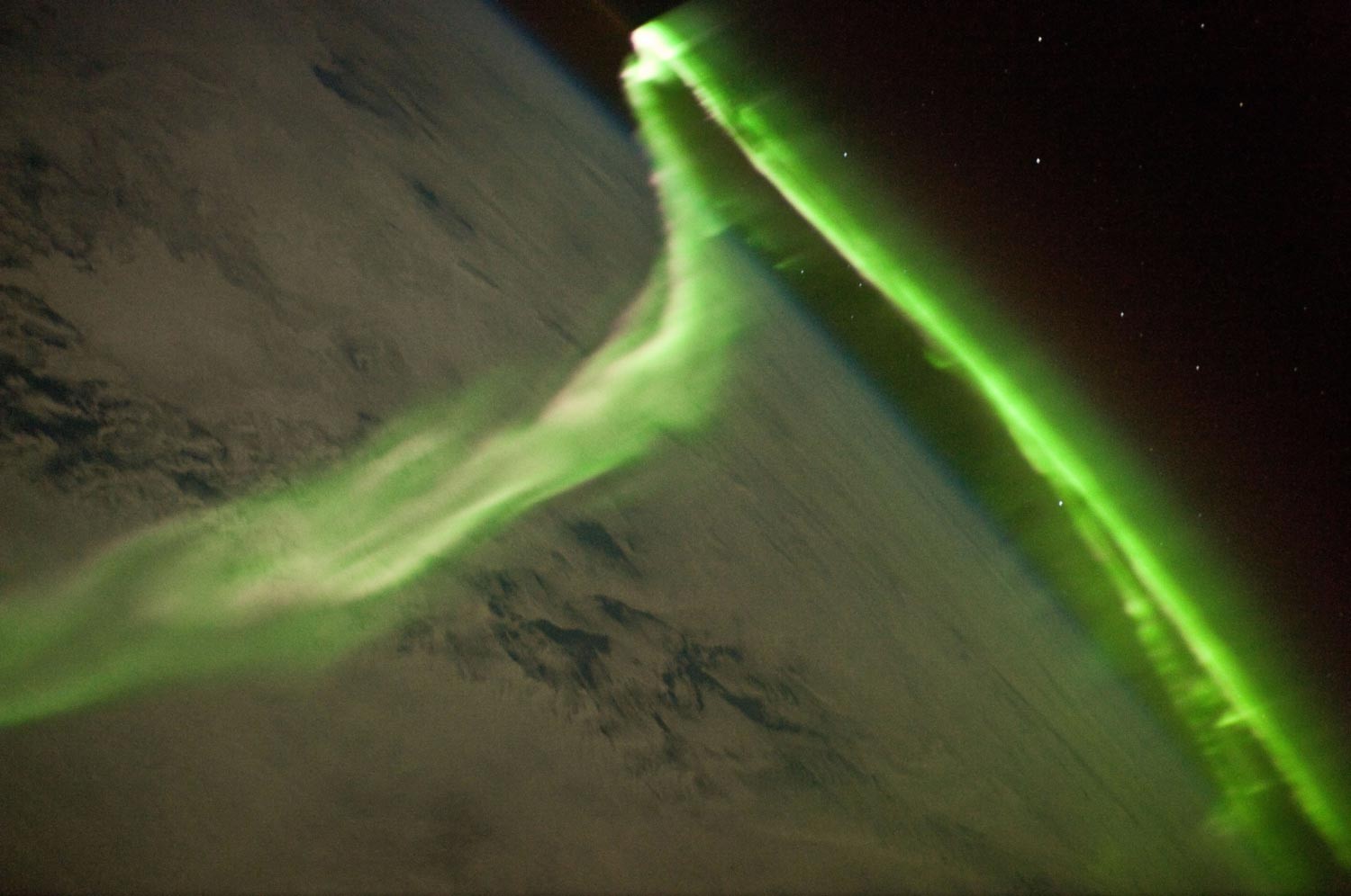 L'aurore polaire du 29 mai 2010 photographiée par les membres de l'ISS. Crédit ISS Expedition 23 Crew / Isal / Nasa
