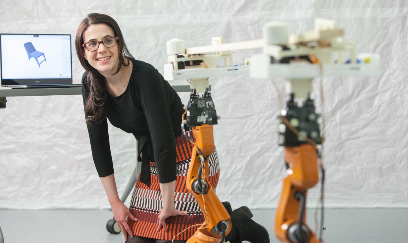 Les robots AutoSaw du MIT assurent toutes les tâches de découpage sans intervention humaine. © Jason Dorfman, MIT CSAIL