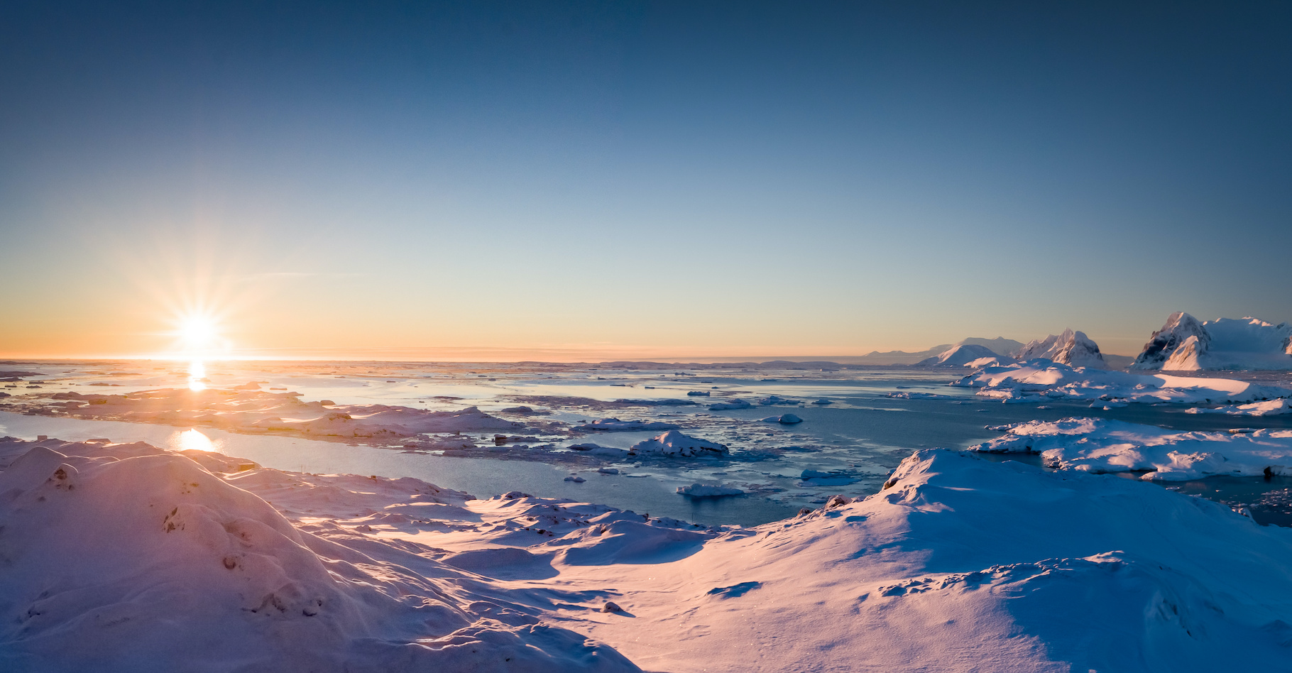 L'Antarctique se réchauffe bien plus vite que nous ne le pensions, d'après une nouvelle étude. © Goinyk, Adobe Stock