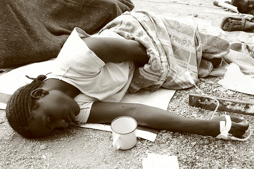 Le choléra a déjà fait plus de 1.400 victimes en Haïti. La bactérie pourrait en plus contaminer 200.000 personnes au cours des trois prochains mois. © Sokwanele - Zimbabwe, MSF, Flickr, CC by-nc-sa 2.0