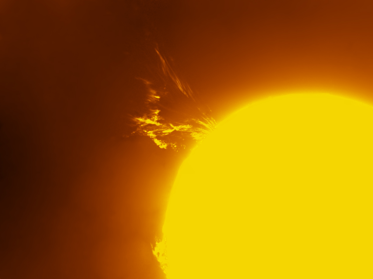 L'éruption solaire du 16 avril photographiée par un télescope amateur depuis la Californie. © Jim Lafferty/Spaceweather.com
