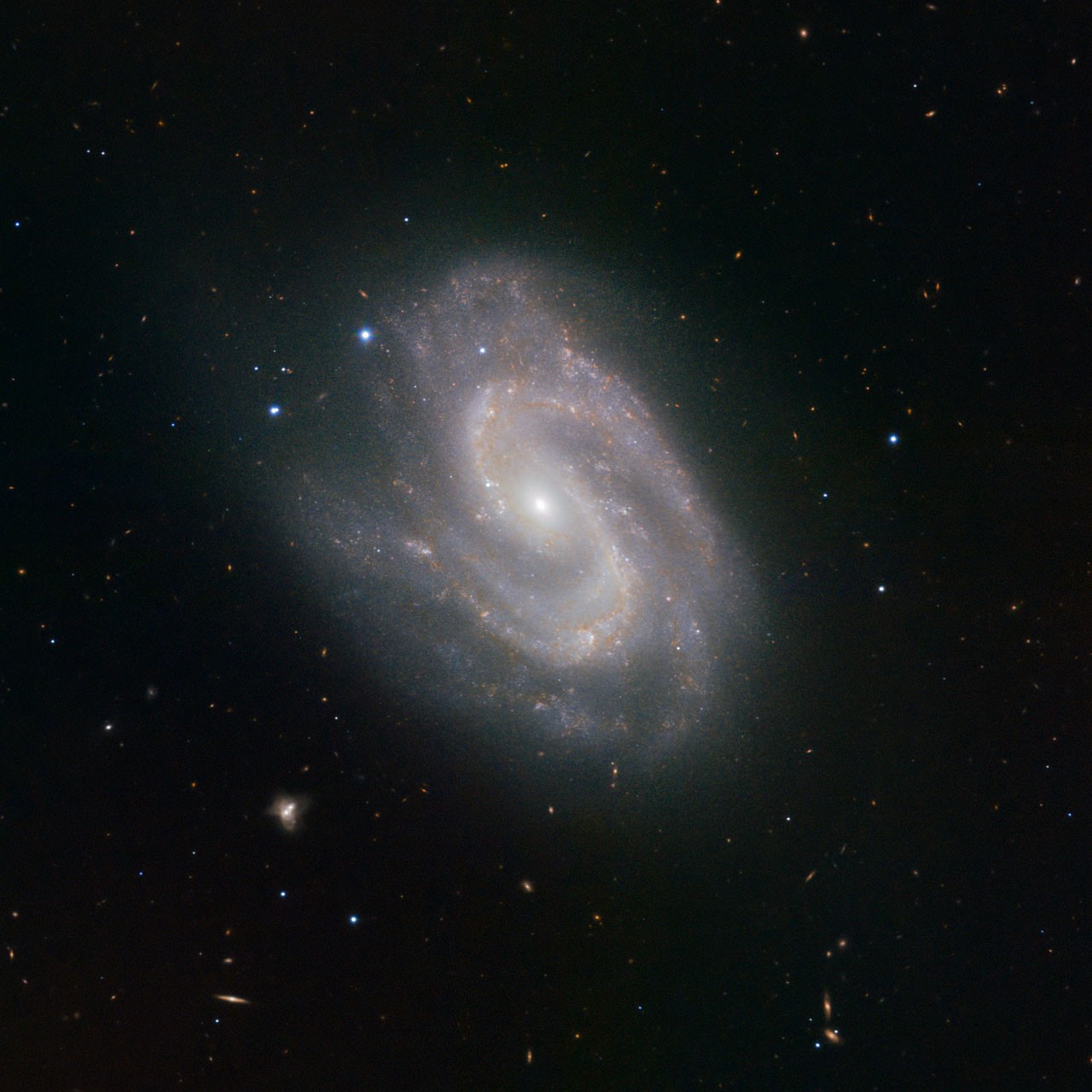 NGC 157, la galaxie "Superman". © ESO