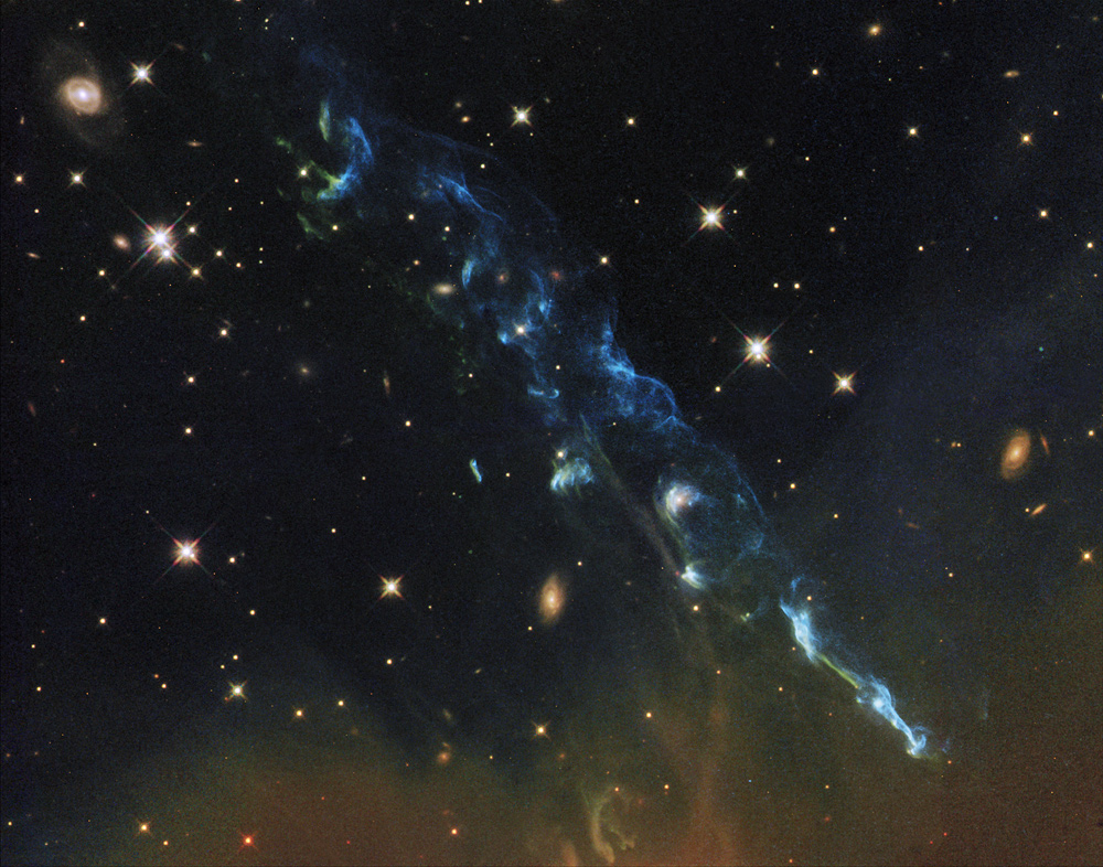 L'objet de Herbig-Haro HH 110 révèle son panache de gaz chaud au télescope spatial Hubble. © Nasa/Esa/Hubble Heritage