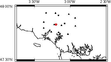 Réseau local (triangles noirs) implanté suite au séisme de Hennebont.Crédit : CNRS