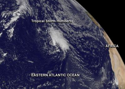 L'image du satellite Goes date du 16 septembre 2013. On peut y voir la tempête tropicale Humberto qui vient de se renforcer dans l'est de l'Atlantique. ©&nbsp;Nasa Goes Project