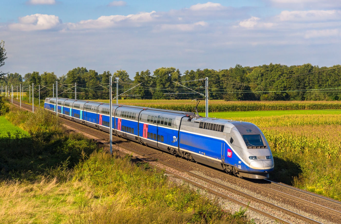 La ligne TGV Paris-Lyon est la première à bénéficier d’une couverture 4G totale déployée par l’opérateur Orange. © Leonid Andronov, Shutterstock.com