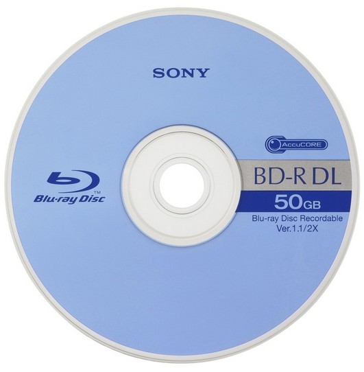 Après avoir imposé le format Blu-ray, Sony a choisi de former une alliance technique avec Panasonic pour créer un disque haute capacité de 300 Go. S’il se destine avant tout à un usage professionnel, il est assez probable qu’il serve le grand public à travers les films ultra HD ou les jeux vidéo. © Sony
