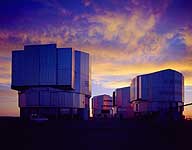 Les 4 télescopes du VLT