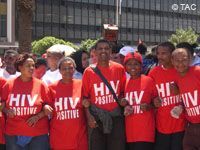SIDA : la thérapie antirétrovirale est-elle adaptée ?