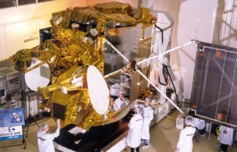 Alcatel Space reconstruira le satellite Hot Bird 7A
