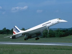 Ouverture au Bourget du plus grand salon aéronautique : adieu Concorde...