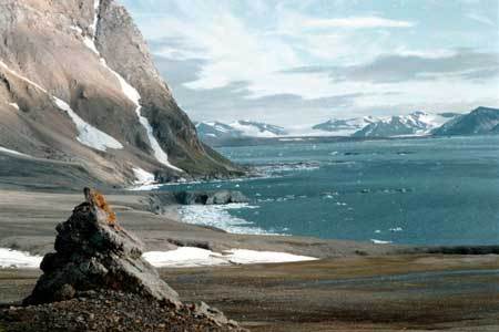La base polonaise de Hornsund, dans l'archipel de Svalbard, est opérationnelle depuis 1957 et peut accueillir jusqu'à 30 personnes en été et 12 en hiver.