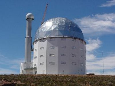 Le South African Large Telescope (SALT)