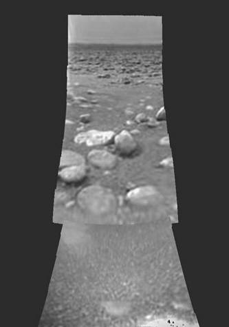 Image de la surface de Titan fournie par la sonde Huygens après son atterrisage