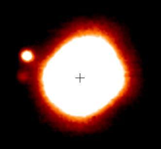Une des images de la découverte prise le 9 août 2004 dans la bande K sur le télescope de 8m du VLT