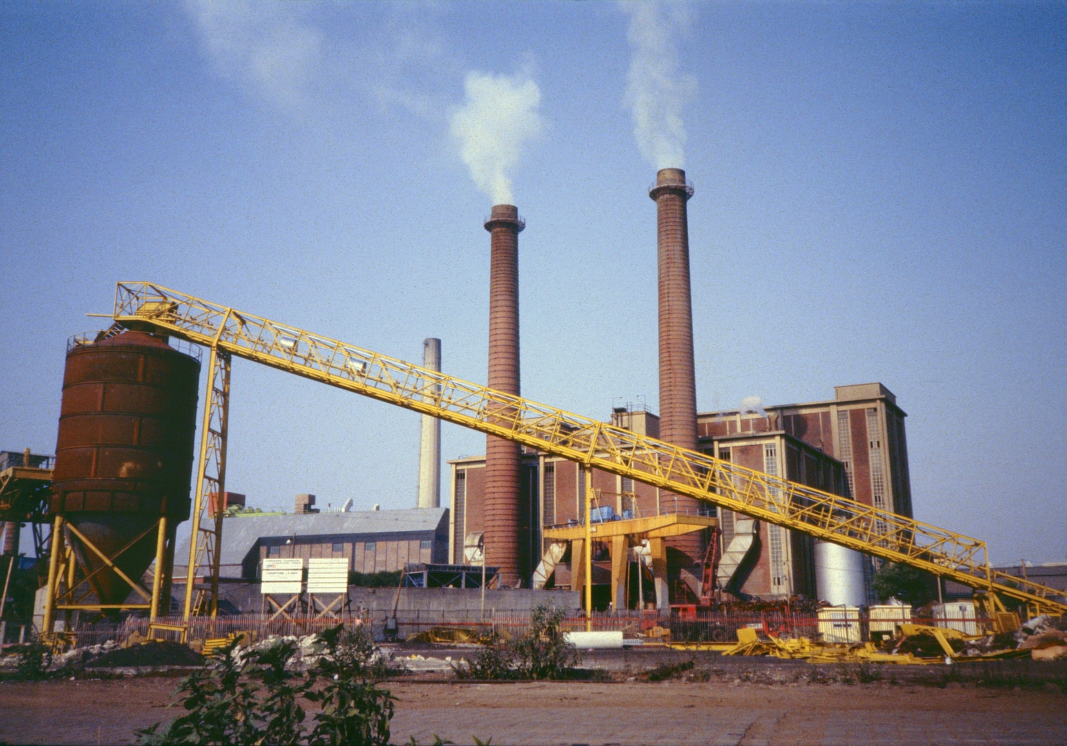 L’ancienne usine d’incinération d’ordures ménagères de Saint-Ouen (Seine-Saint-Denis). © Didier Duforest, Flickr, CC by-sa&nbsp;2.0