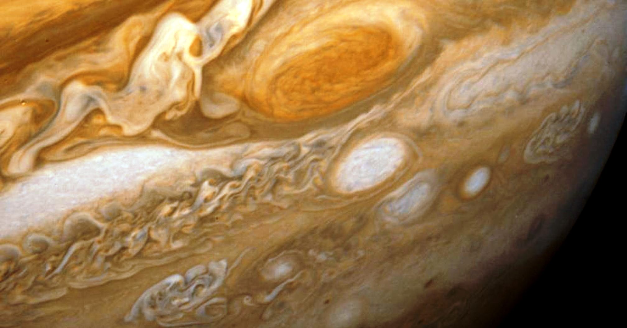 Une vue de la surface de Jupiter. Ses nuages cachent-ils des formes de vie ? © Nasa