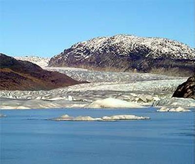 Le lac glaciaire de Témpanos, dans toute sa splendeur passée. Crédit image : Corporation nationale des forêts chiliennes.