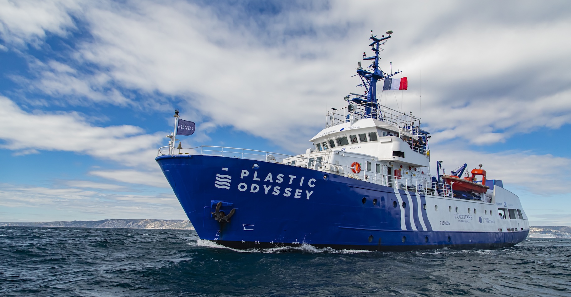 Le bateau Plastic Odyssey est lancé dans un tour du monde destiné à trouver des solutions pour résoudre notre problème de pollution plastique. © Plastic Odyssey