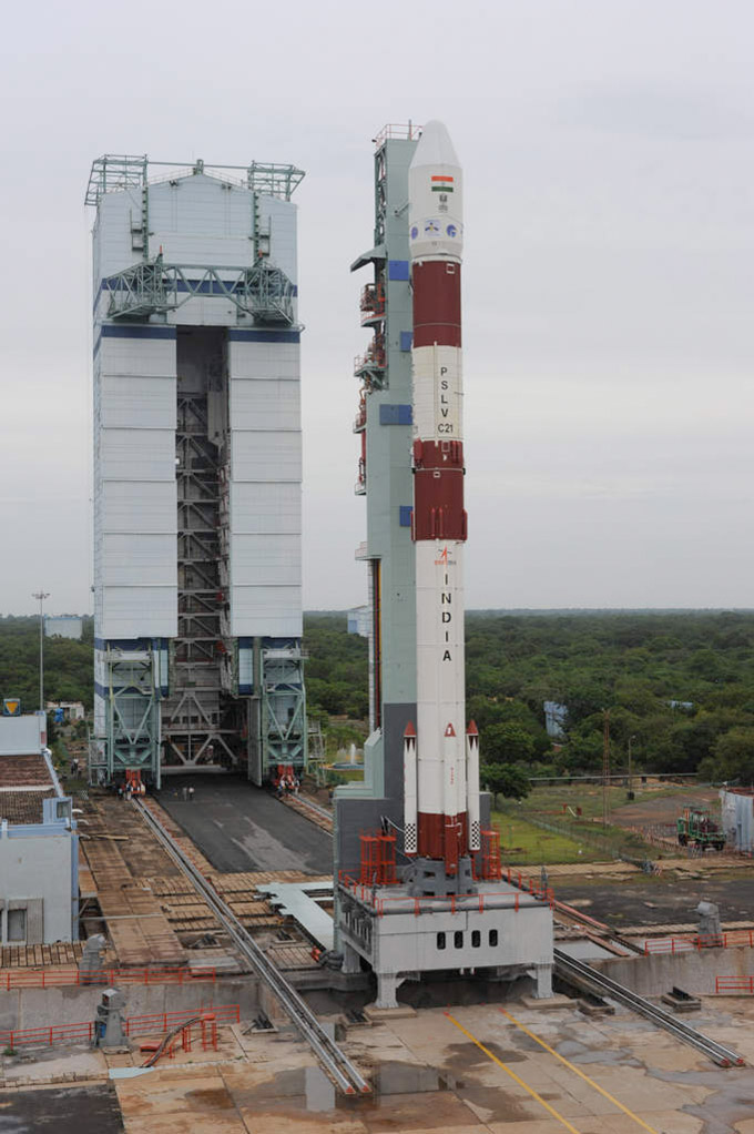 Pour son vingt-deuxième lancement, le premier a eu lien en 1993, le lanceur indien PSLV a mis sur orbite trois satellites dont le satellite d'observation de la Terre Spot-6, construit et financé par Astrium pour sa propre utilisation. © Isro