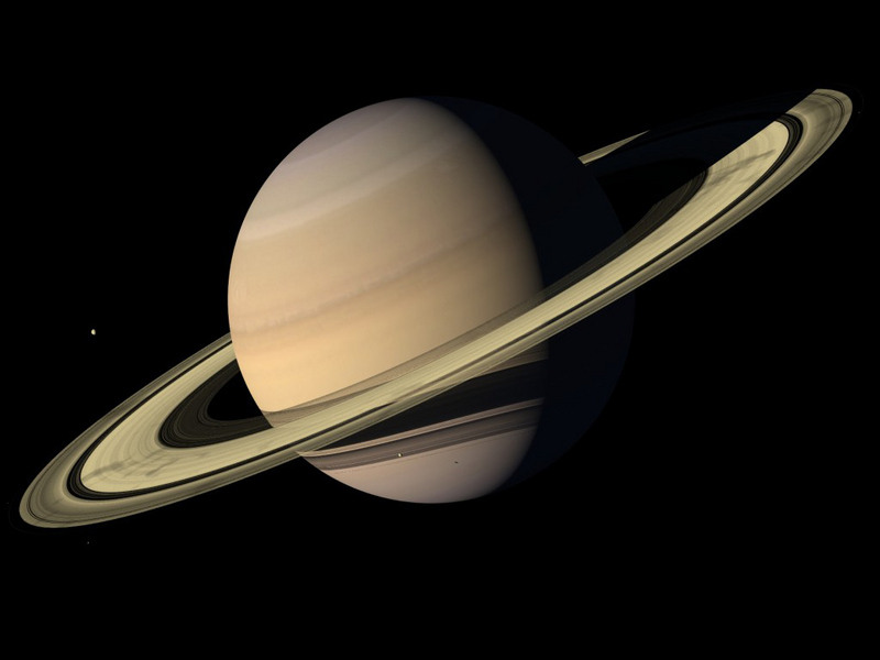 Saturne, une planète gazeuse géante dont les anneaux fascinent les hommes. © Nasa