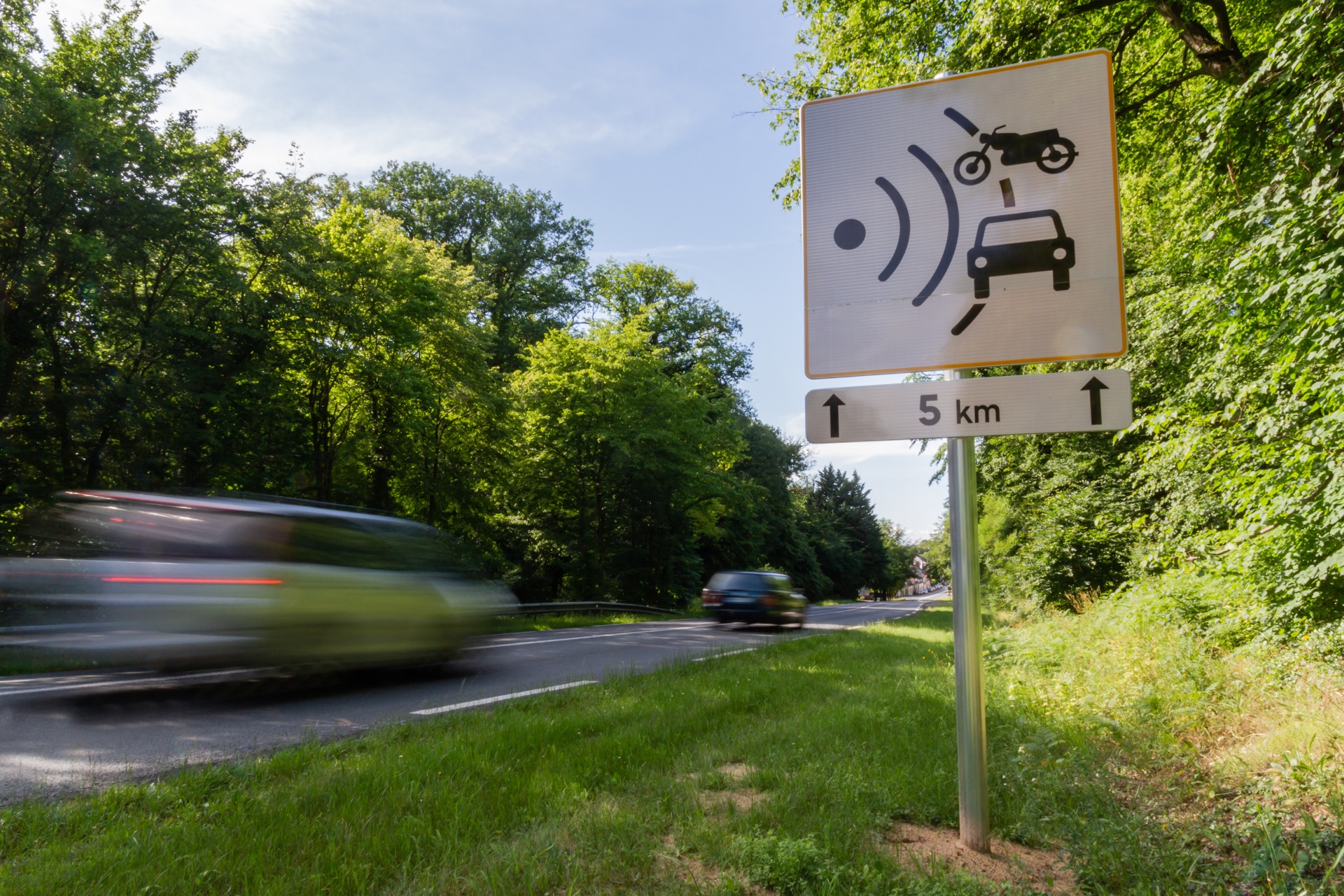 De nombreux radars vont être mis à jour afin de détecter de nouvelles infractions. © sdecoret, Adobe Stock