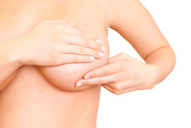 Les professionnels de santé doivent tenir au courant l'Afssaps sur les implants mammaires PIP retirés. © detailblick, Fotolia
