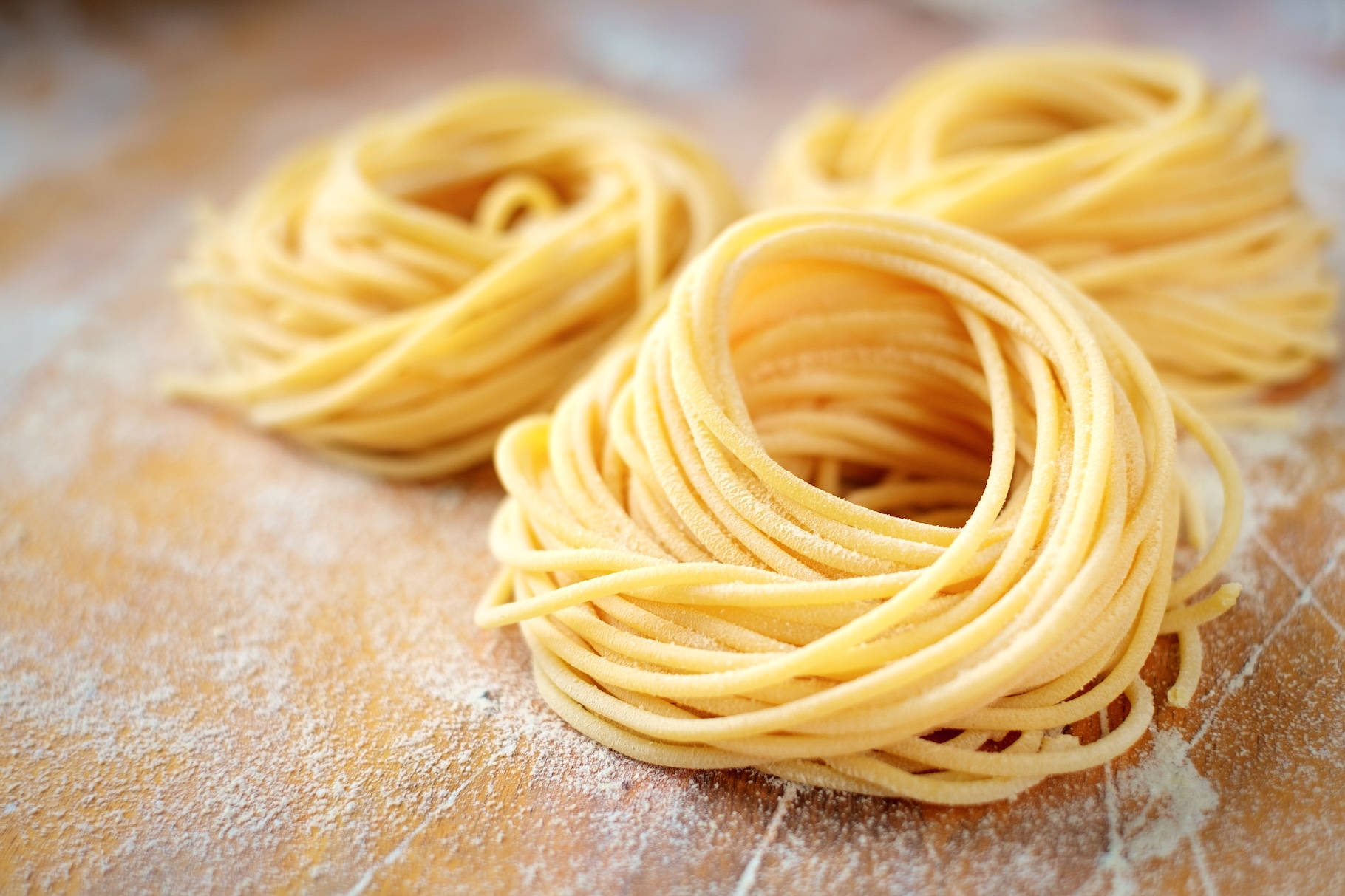 Des chimistes de l’University College London (UCL, Royaume-Uni) ont obtenu des spaghettis de seulement 372 nanomètres de diamètre. Les plus fines nanofibres jamais réalisées à partir d’amidon. © Andrey, Adobe Stock