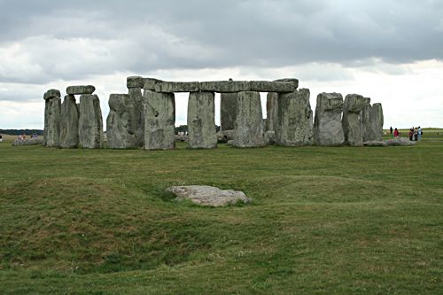 Stonehenge. Source : Commons