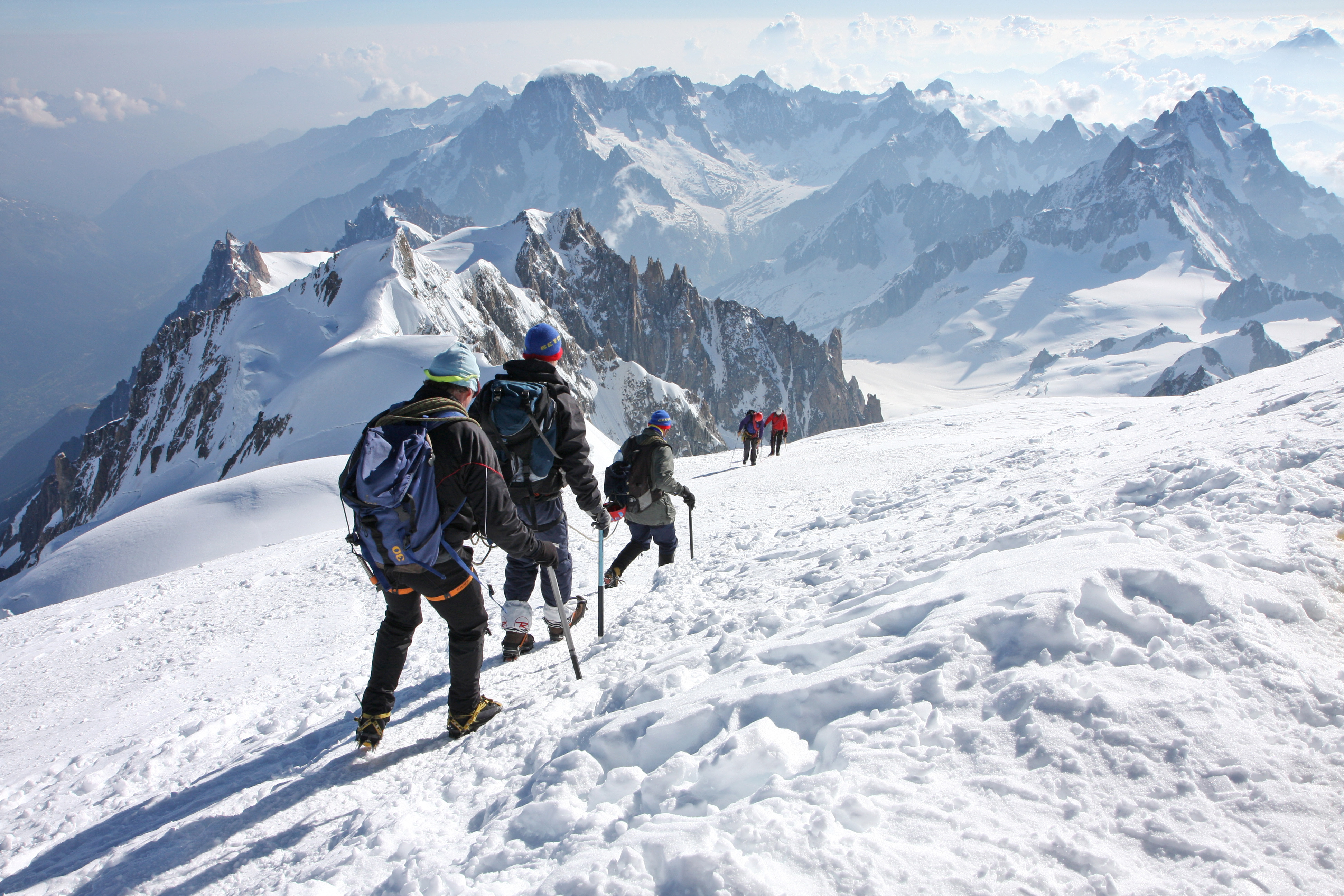 Entre un tiers et la moitié des glaces des Alpes vont fondre d'ici 2050. © Guillaume Besnard, Adobe Stock