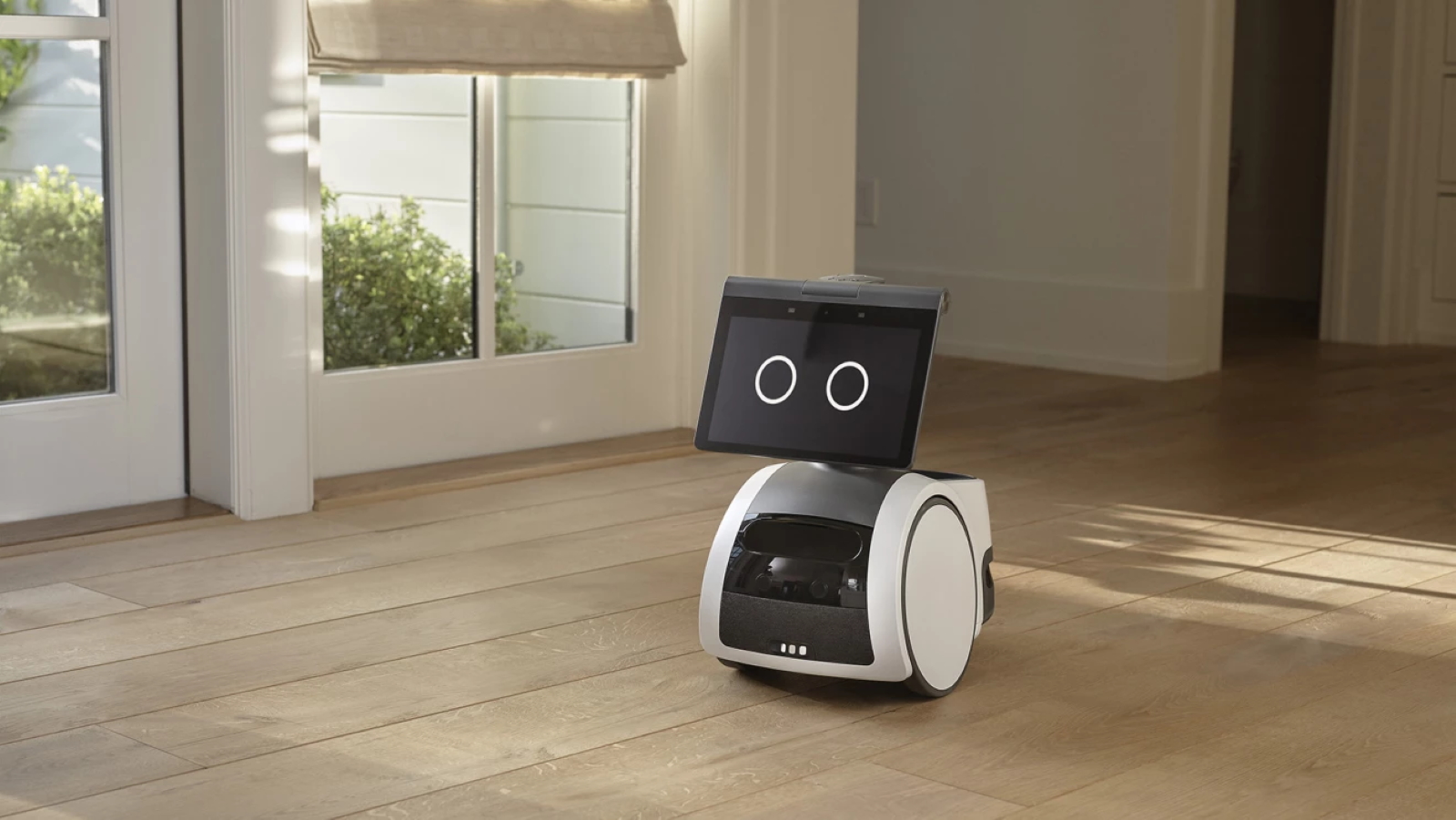 Astro est un robot de compagnie, mais aussi un outil de surveillance pour sécuriser le domicile. © Amazon