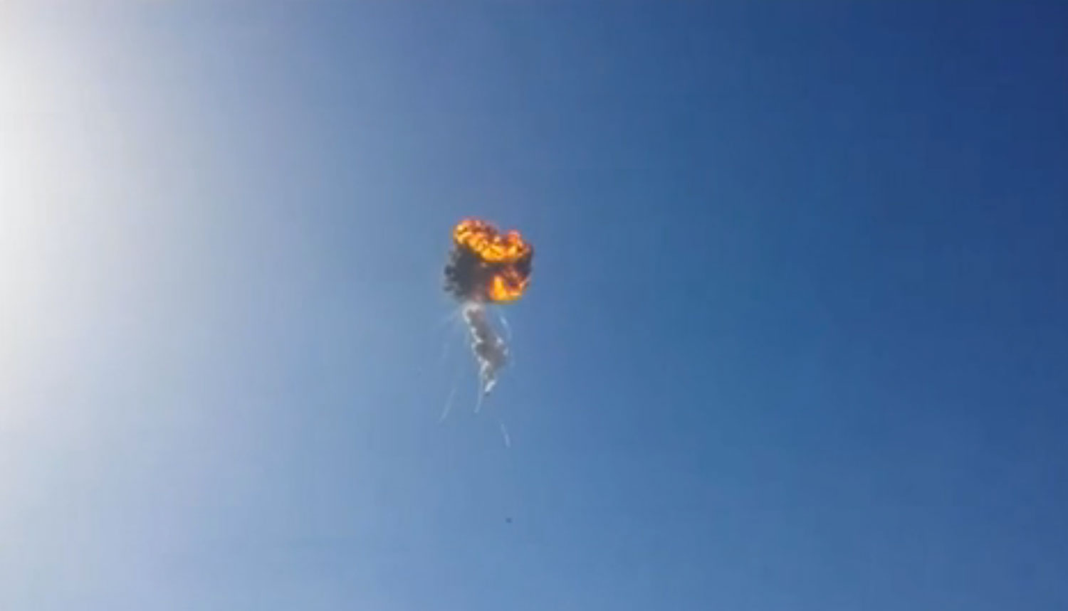 Capture d'écran de l'explosion du démonstrateur d'étage réutilisable de SpaceX. © KWTX-TV