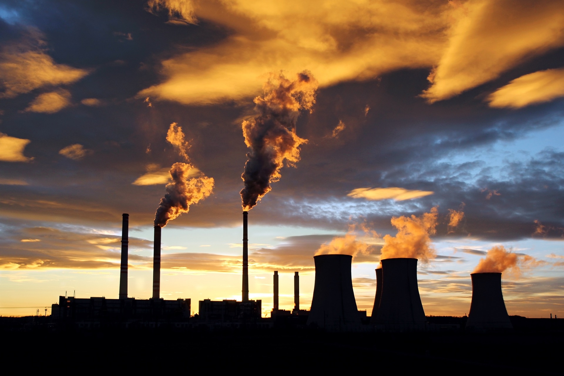 Les émissions mondiales de dioxyde de carbone (CO2) ont rebondi après une baisse liée à la&nbsp;Covid-19 .© tomas, Adobe Stock