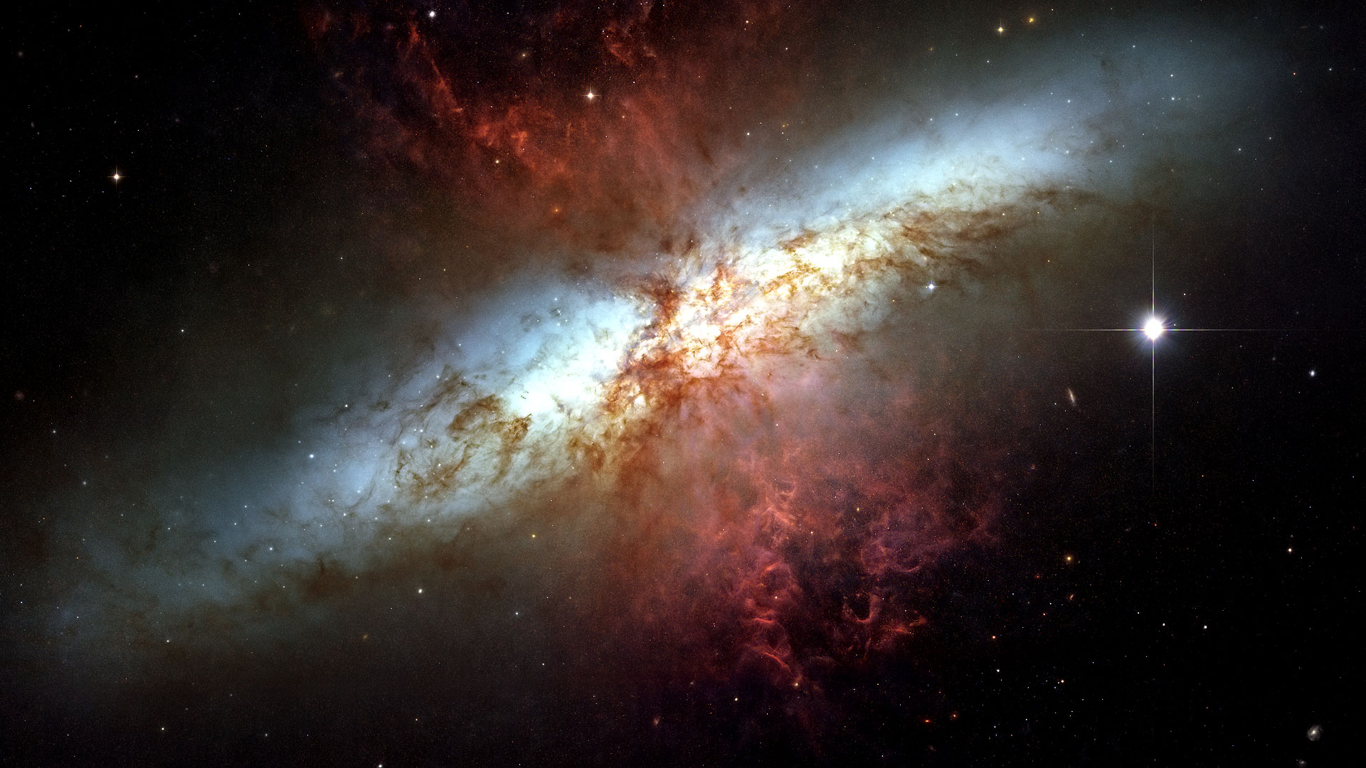 La galaxie du Cigare (M82), siège de l'explosion de supernovae