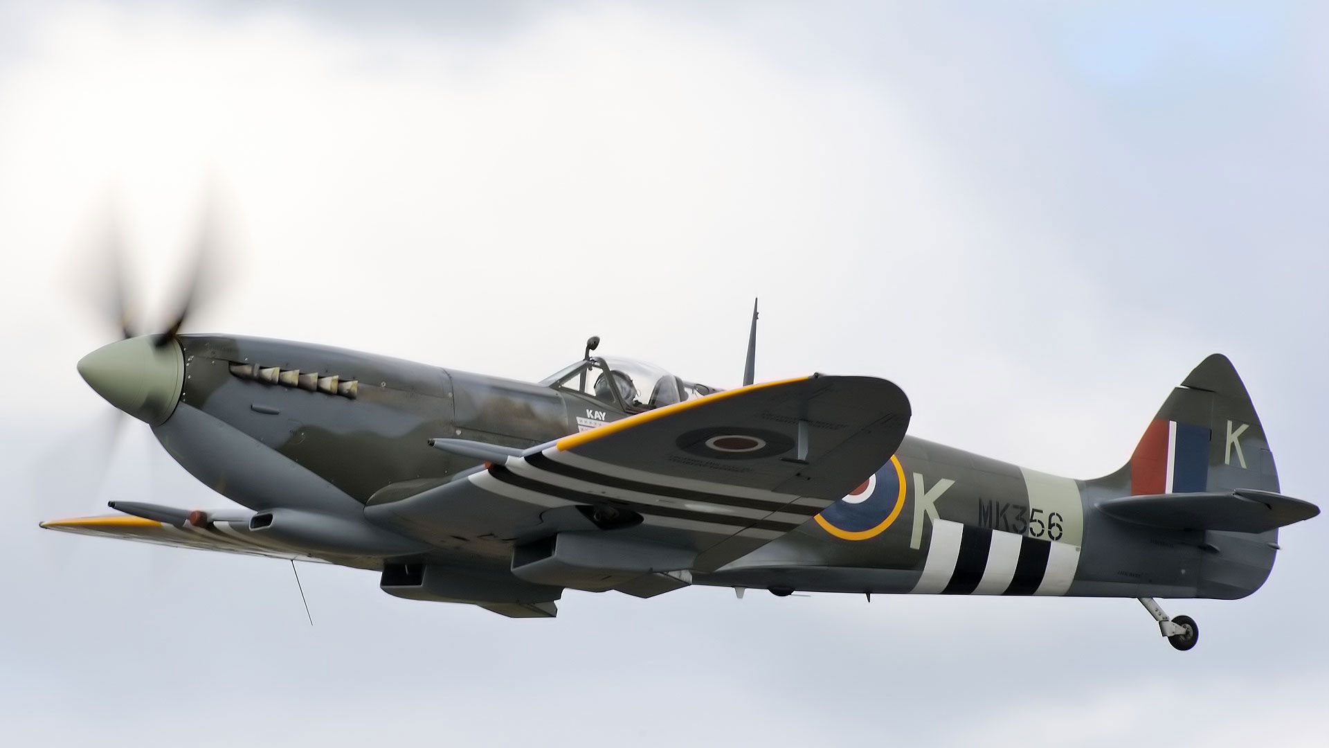 Le Supermarine Spitfire et son moteur Rolls-Royce
