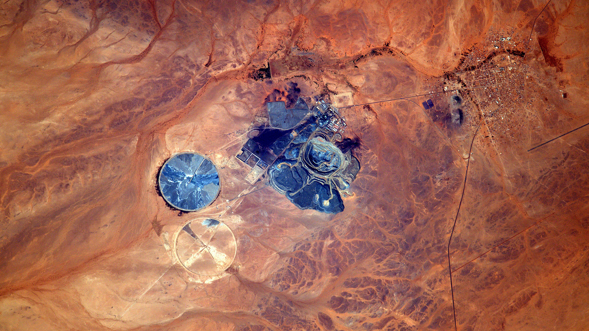Une mine en Mauritanie vue de l'espace