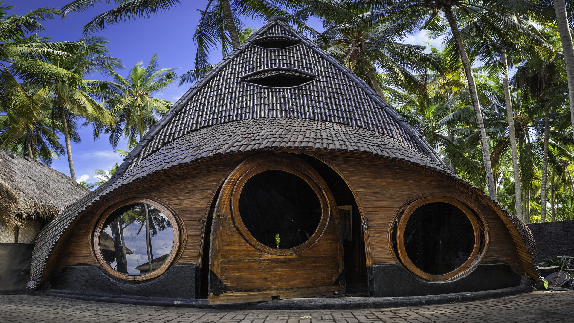 Une maison en bois sur l’île de Bali