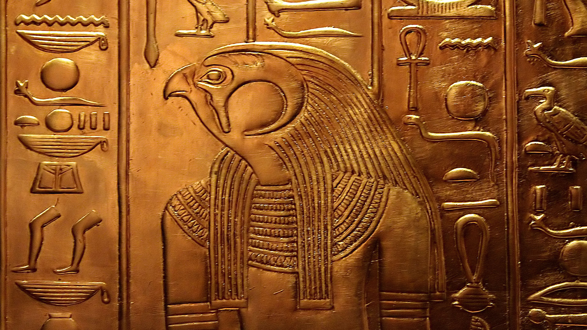 Horus, le faucon, le dieu solaire