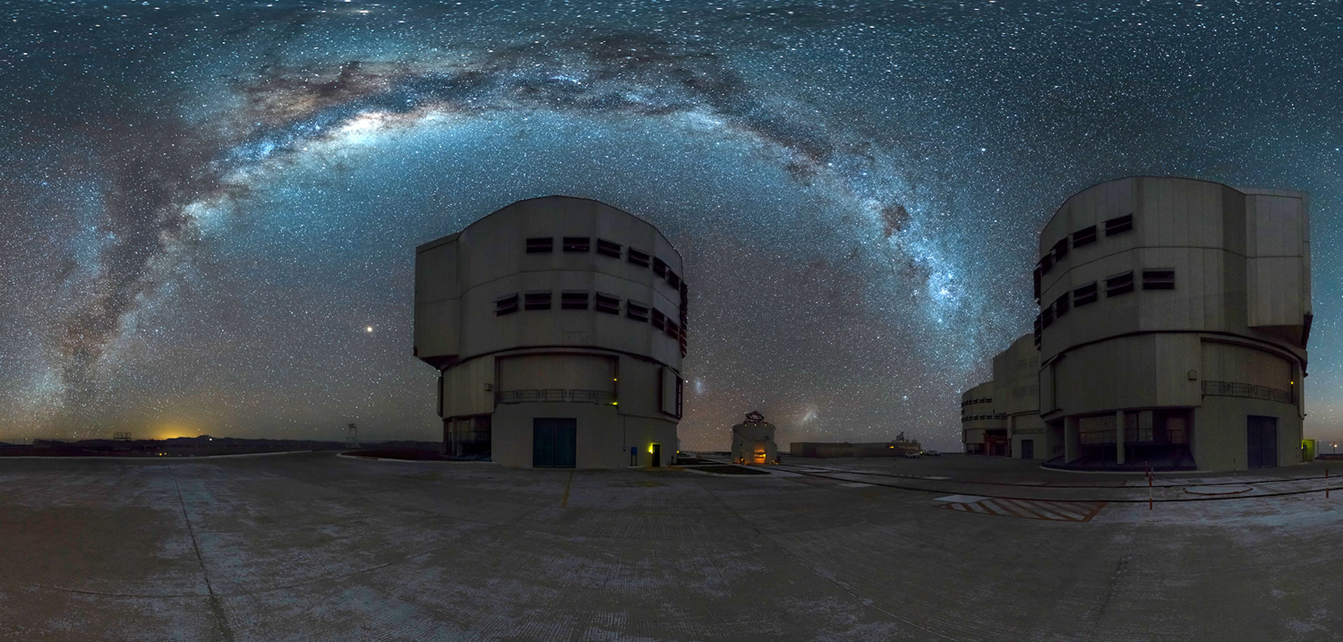 Le ciel étoilé au-dessus de l’observatoire du Cerro Paranal
