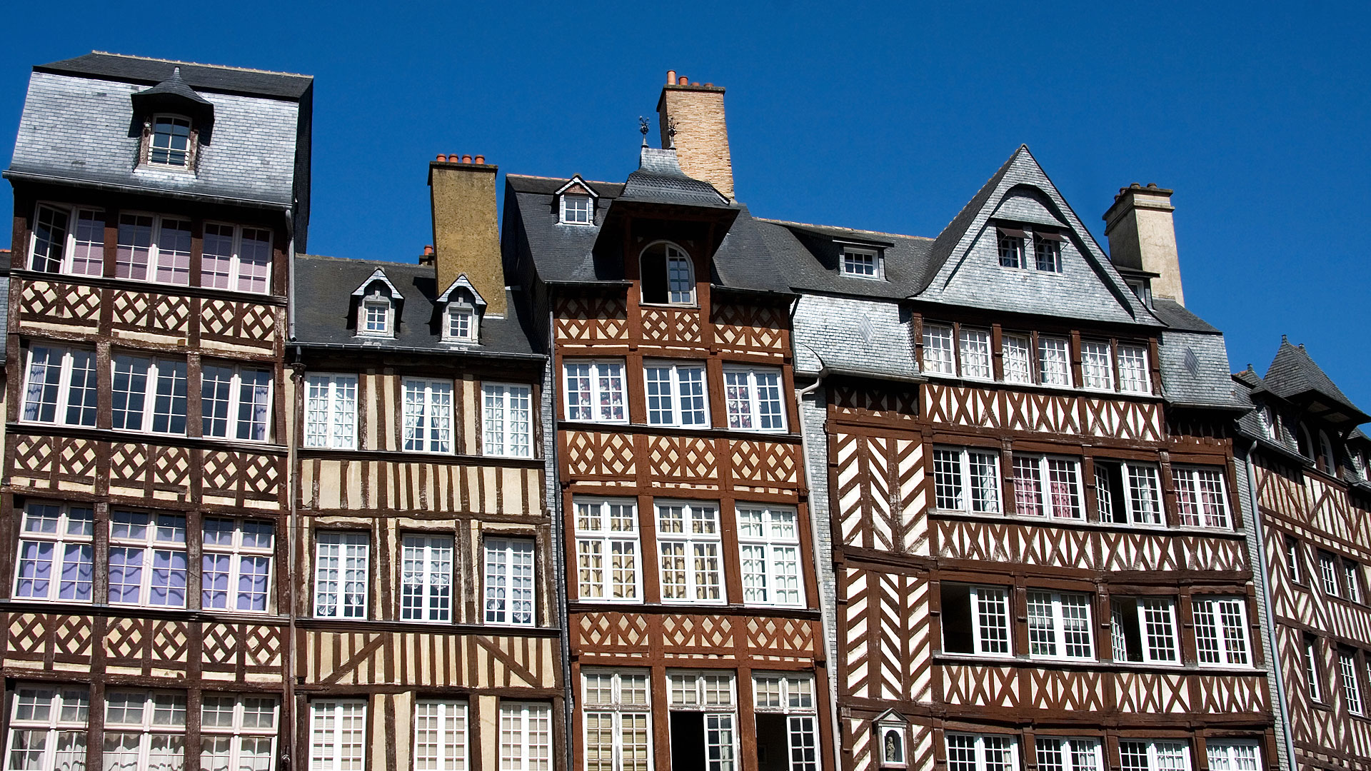 Rennes, joyau des maisons à pans de bois