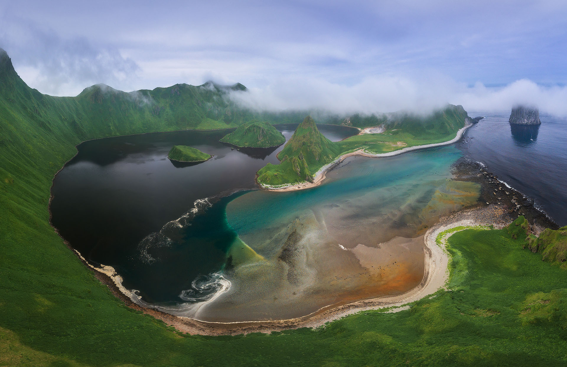 Les îles Kouriles, un archipel volcanique
