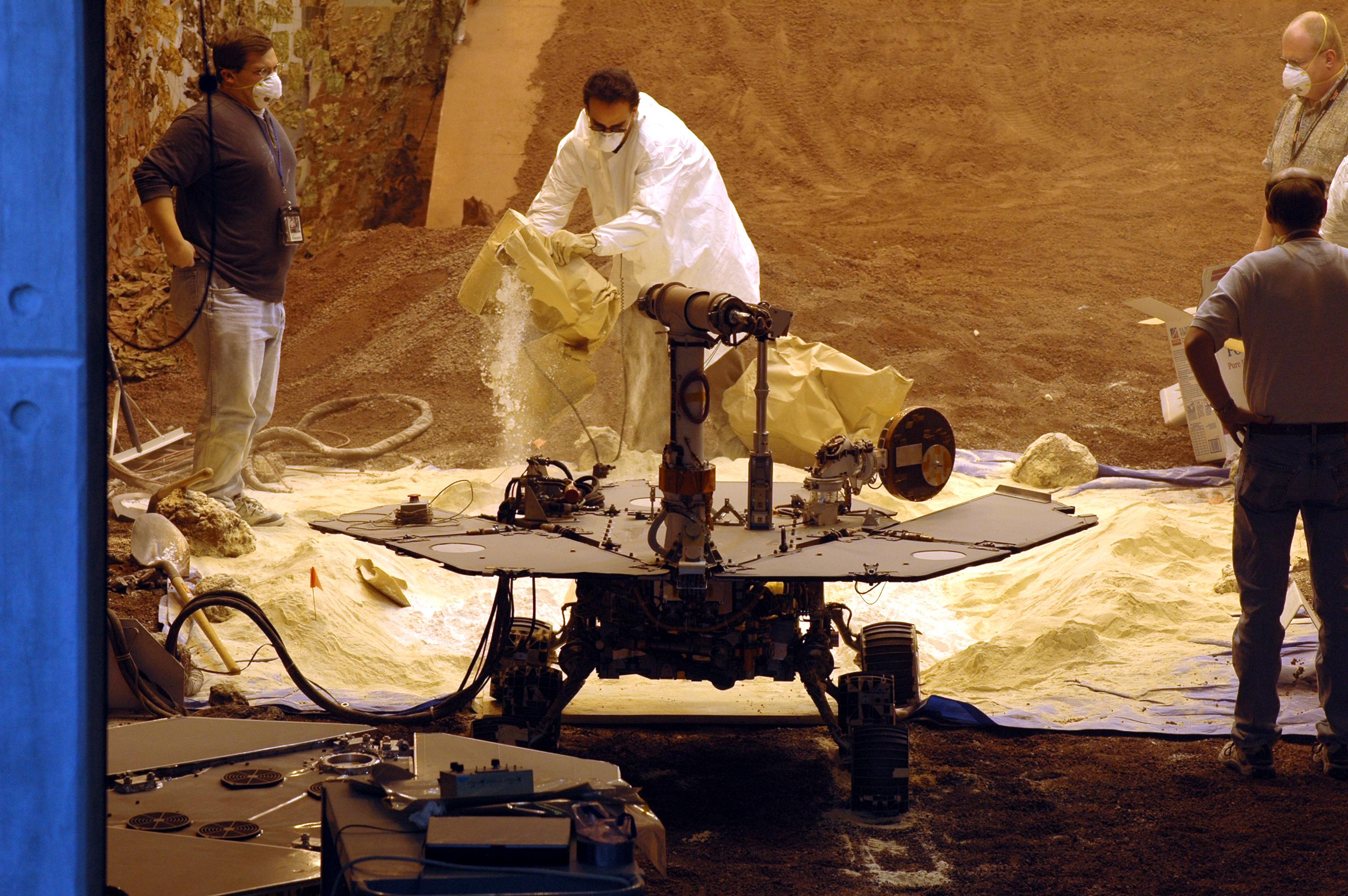 Opportunity enlisé dans les sables : simulation au JPL
