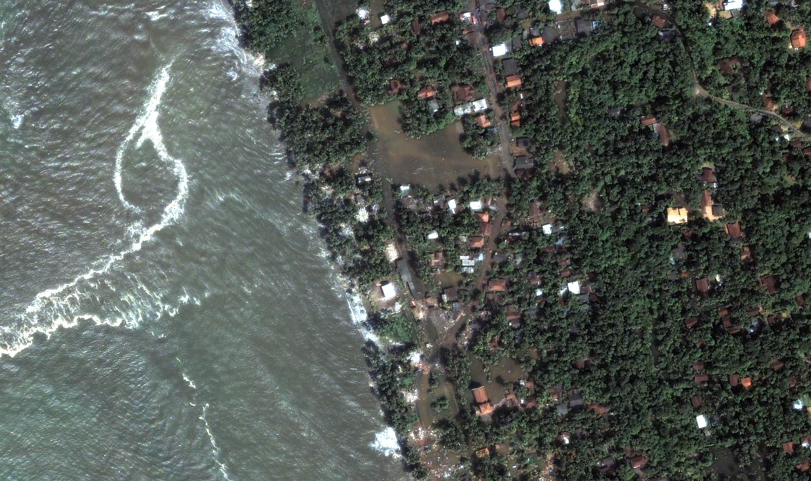 Srilanka - Kalutara : arrivée du tsunami