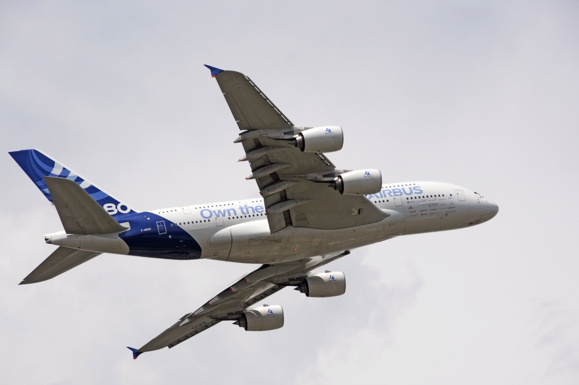 L'Airbus A380 et ses plus de 500 tonnes une fois chargé constitue le plus gros avion de ligne du monde. © Rémy Decourt