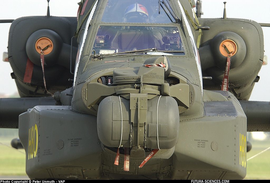 Hélicoptère Apache - Salon du Bourget 2005