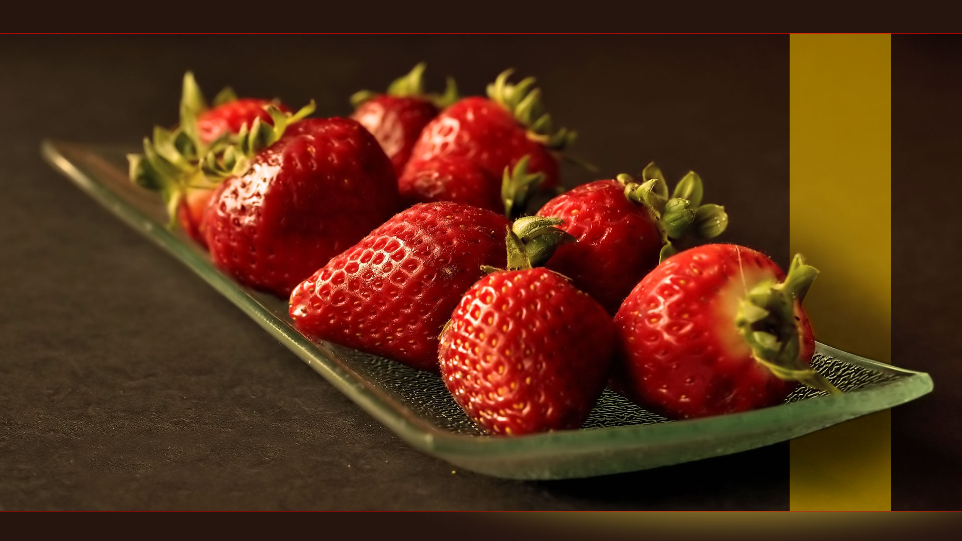La fraise Gariguette, issue du croisement des variétés Belrubi et Favette