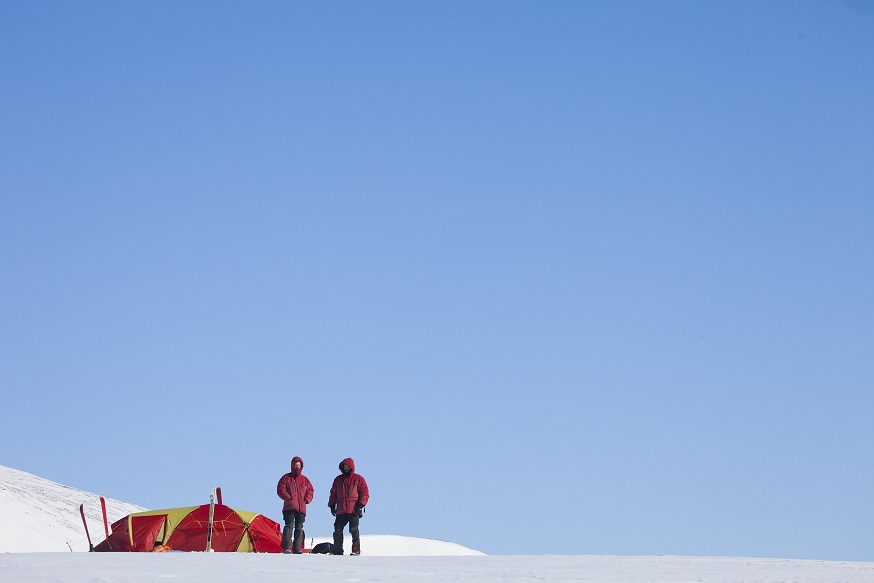 Alan Le Tressoler (à gauche) et Julien Cabon. Groenland en avril 2011,