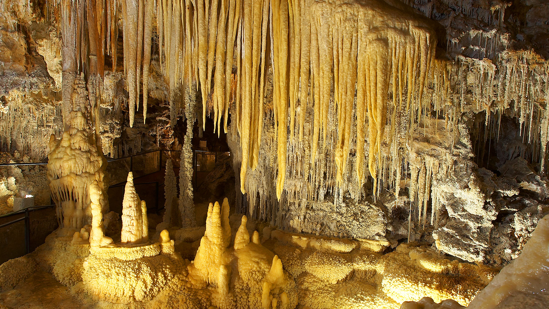 La grotte de Clamouse et son splendide Couloir Blanc