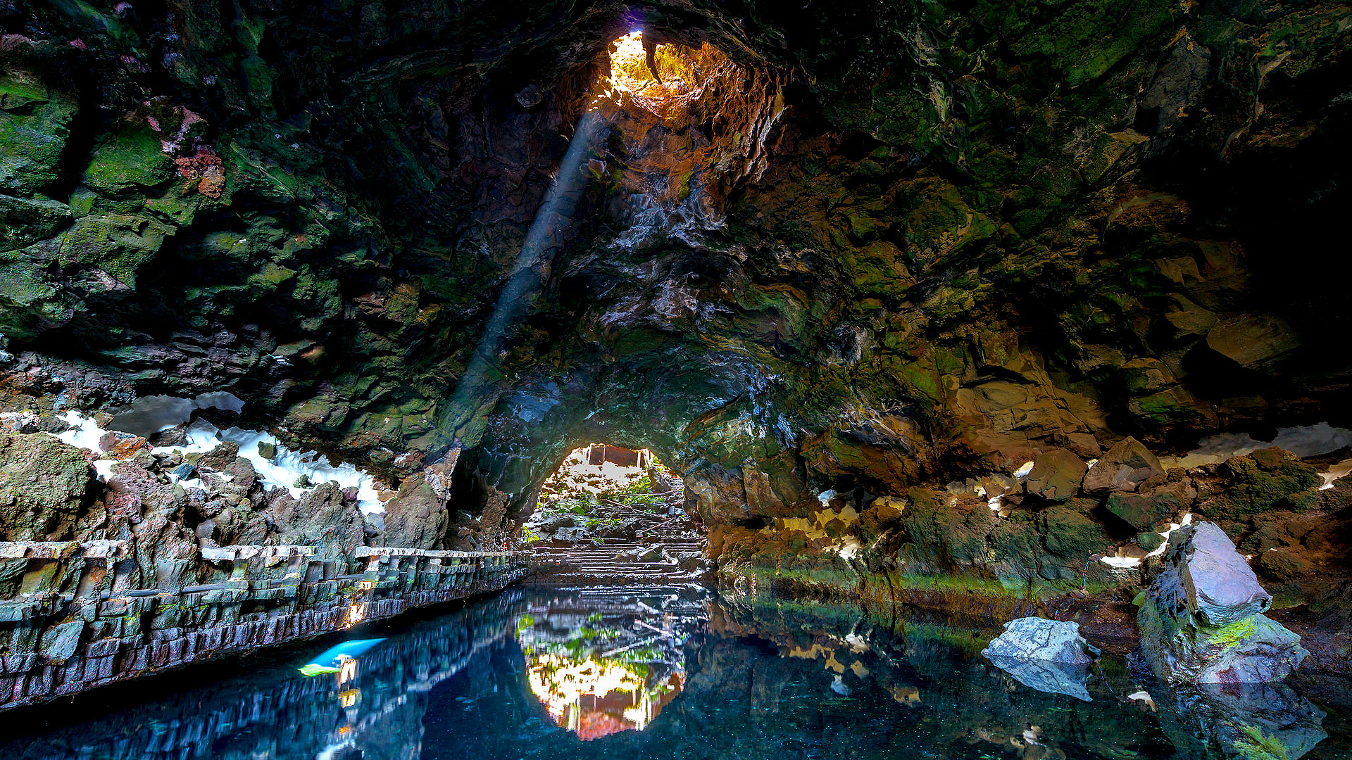 Les Jameos del Agua, les grottes de l'île de Lanzarote, aux Canaries